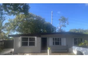 535 Nw 127th Street, North Miami