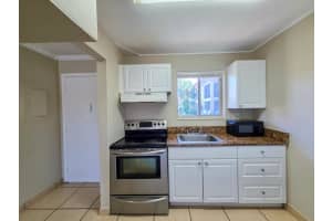 6100 Forest Hill Boulevard 109, West Palm Beach