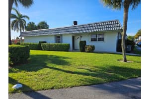 2886 E Fernley Dr Drive E 1, West Palm Beach