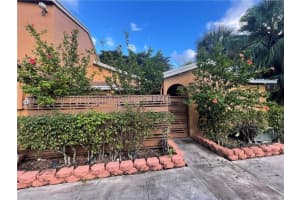 8007 Nw 71st Court, Tamarac