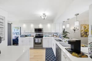 15461 Pembridge Drive 207, Delray Beach