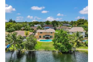 621 Sw 98th Terrace, Pembroke Pines