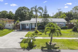 2136 Ne 4th Court, Boca Raton