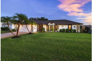 686 Sw Hoffenberg Avenue, Port St. Lucie, Fl 34953, Port Saint Lucie