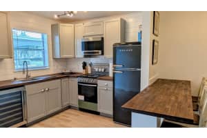 2950 Se Ocean Boulevard 5-2, Stuart