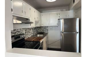 9141 Sunrise Lakes Boulevard 115, Sunrise 9141 Sunrise Lakes Boulevard 115, Sunrise