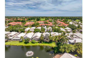 264 W Canterbury Dr W W, Palm Beach Gardens