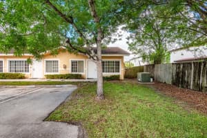 3838 Sw 48th Avenue 3838, Hollywood