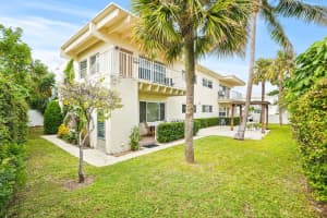 114 Cascade Lane 4, Palm Beach Shores