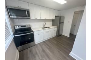 215 S Seacrest Boulevard 2, Boynton Beach 215 S Seacrest Boulevard 2, Boynton Beach