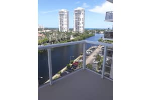 3701 N Country Club Drive 1008, Aventura 3701 N Country Club Drive 1008, Aventura