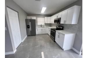 151 Ne 17th Avenue, Boynton Beach