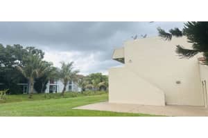 6106 Forest Hill Boulevard 201, West Palm Beach