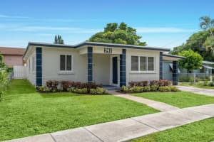 741 W 10th Street, Riviera Beach 741 W 10th Street, Riviera Beach