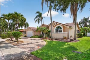5333 N Springs Way, Coral Springs
