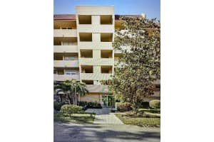 3671 Environ Boulevard 169, Lauderhill