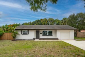 308 Park Avenue, Lake Park