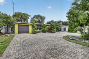 6768 Pansy Drive, Miramar 6768 Pansy Drive, Miramar