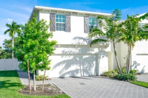 4246 Lagoon Shore Drive, Greenacres 4246 Lagoon Shore Drive, Greenacres