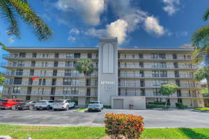 17 Royal Palm Way 3010, Boca Raton
