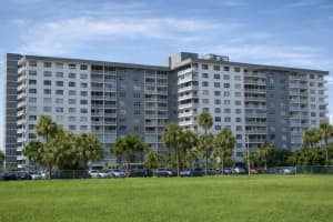 3800 Hillcrest Drive 1219, Hollywood 3800 Hillcrest Drive 1219, Hollywood