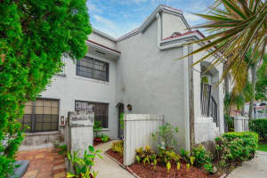 11964 Nw 11th Street 11964, Pembroke Pines
