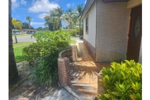 3300 Nw 41st Street, Lauderdale Lakes