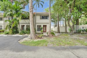 3080 S Oakland Forest Drive 101, Oakland Park