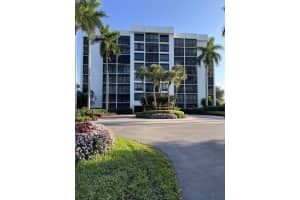 6845 Willow Wood Drive 3061, Boca Raton