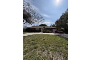 104 W Swan Pkwy Parkway W, Royal Palm Beach 104 W Swan Pkwy Parkway W, Royal Palm Beach