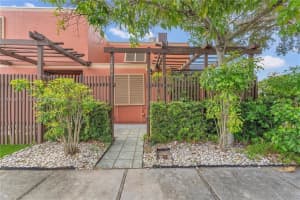 1490 Laguna Lane, Pembroke Pines