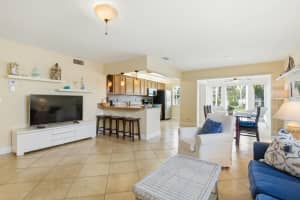 34 Colonial Club Drive 204, Boynton Beach