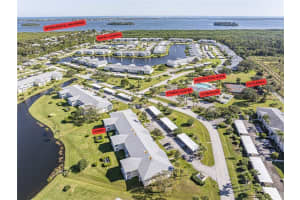 464 Grove Isle Circle 464, Vero Beach