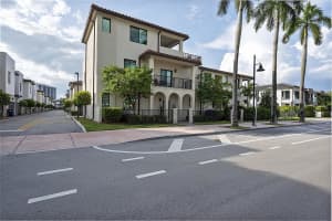8321 Central Park Boulevard, Doral 8321 Central Park Boulevard, Doral