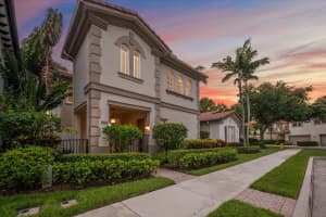 208 Glacier Street, Palm Beach Gardens