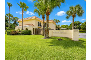 1001 Royal Palm Boulevard A4, Vero Beach 1001 Royal Palm Boulevard A4, Vero Beach