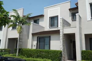 21435 Ne 2nd Place, Miami 21435 Ne 2nd Place, Miami
