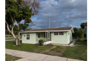 559 Nasturtium Avenue, Sebring
