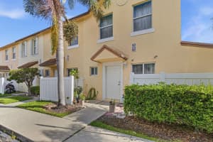 6631 Winfield Boulevard 1-6, Margate 6631 Winfield Boulevard 1-6, Margate