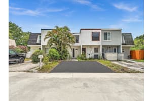 264 Sunshine Drive, Coconut Creek
