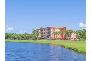 4190 Gator Greens Way 32, Fort Pierce