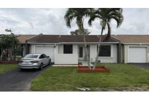 5460 S Lakewood Cir S S C, Margate 5460 S Lakewood Cir S S C, Margate