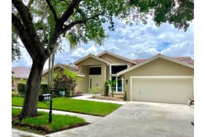 921 Lakewood Court, Weston 921 Lakewood Court, Weston