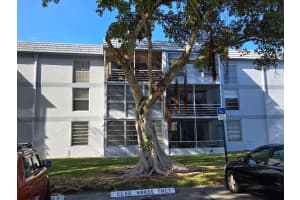 8390 Sands Point Boulevard F209, Tamarac