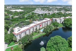 2105 Lavers Circle 306, Delray Beach