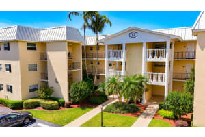 12 Colonial Club Drive 202, Boynton Beach