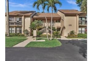 5056 Oakhill Lane 825, Delray Beach