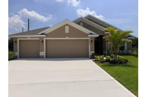 8845 Waterstone Boulevard, Fort Pierce