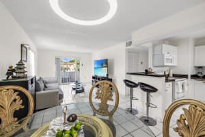 6507 Winfield Boulevard 211ac, Margate