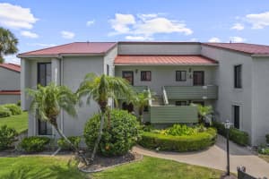 5433 Se Miles Grant Road 201, Stuart